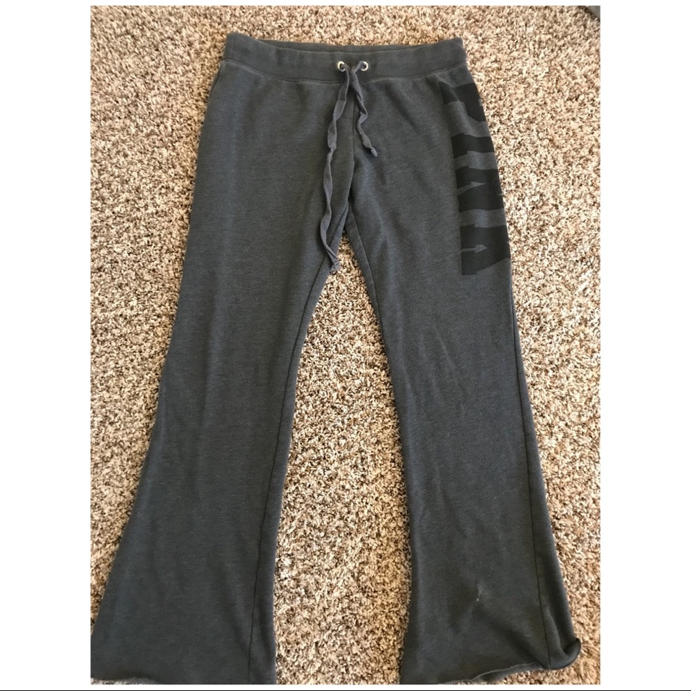 VS PINK SWEATPANTS